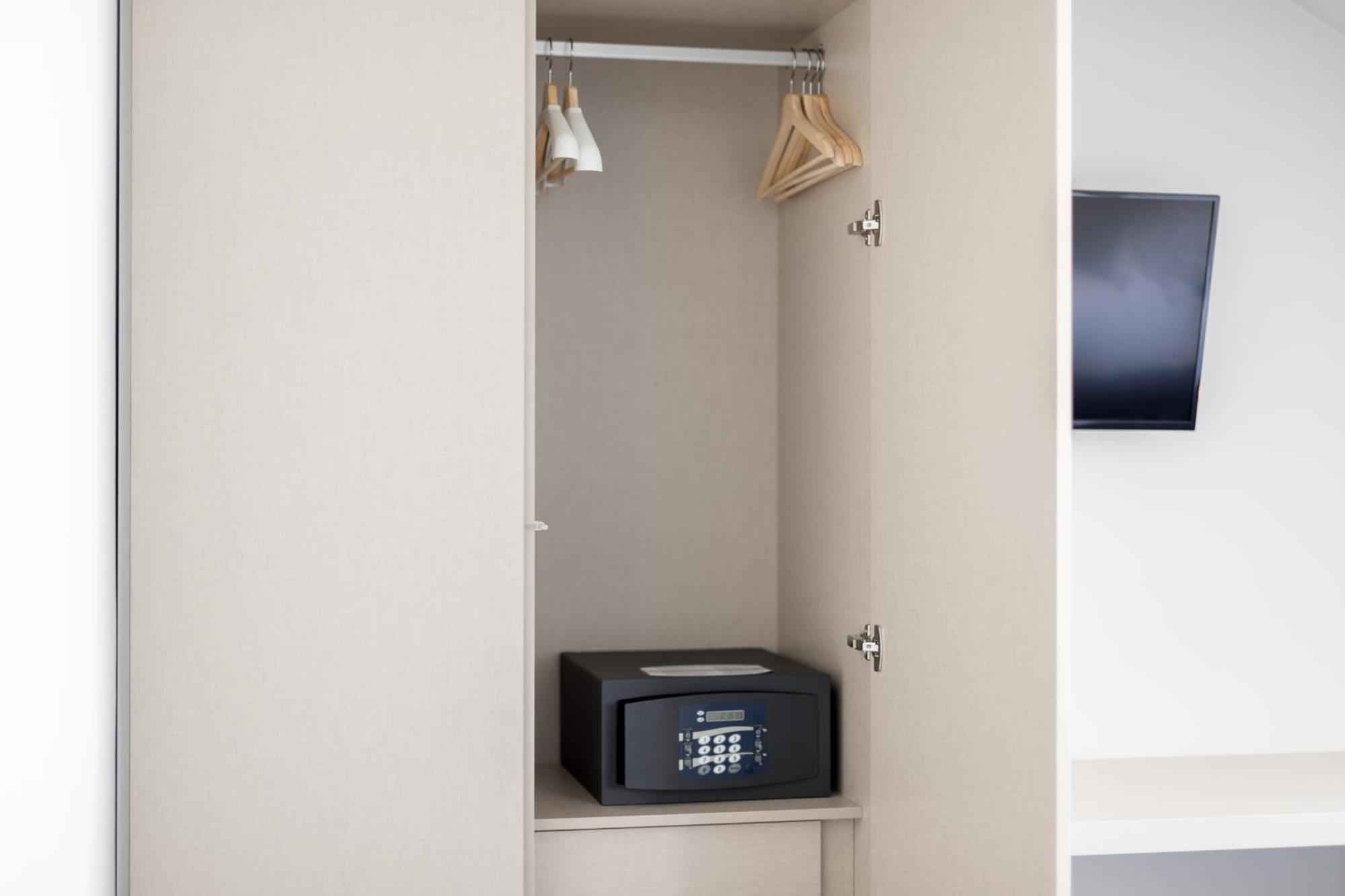 Chiado Arty Flats Aparthotel Lisboa Phòng bức ảnh